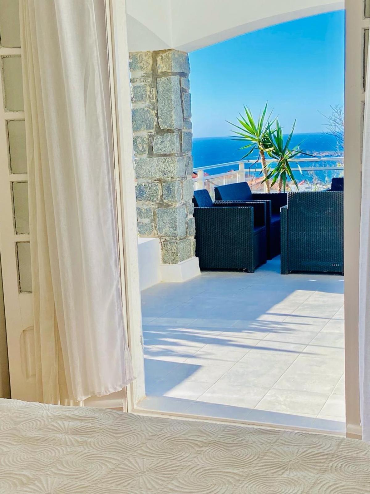 Villa Montalbo Vue Mer De 2 A 10 Personnes Cargese Exterior photo